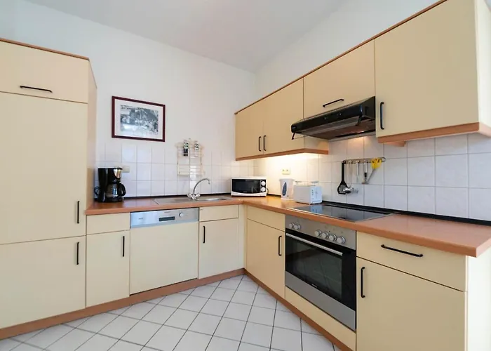 Mit Meerblick U Balkon 500 M Bis Zum Kn *